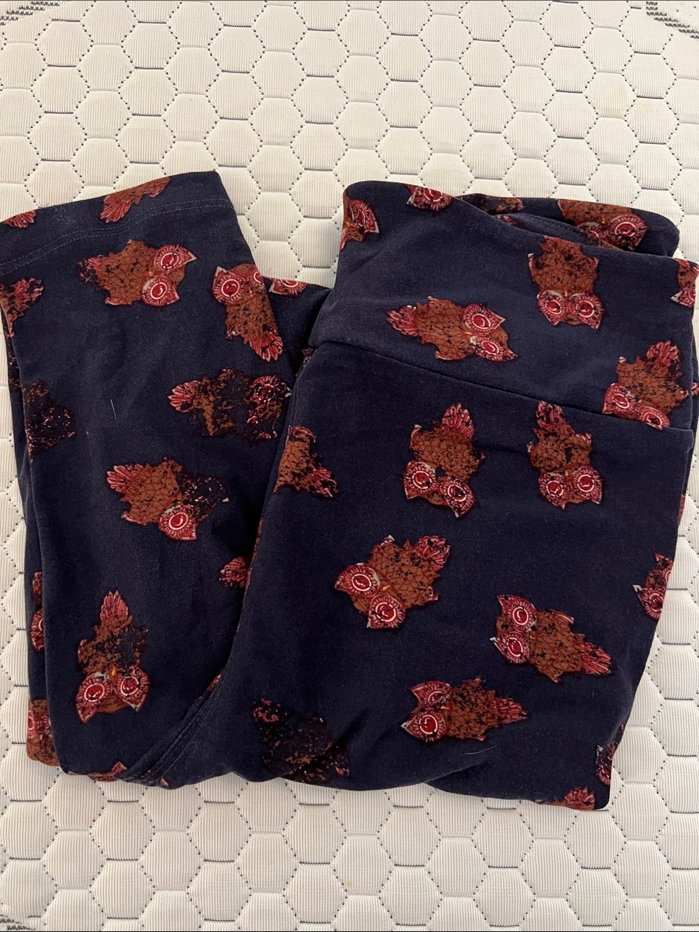 LuLaRoe Navy Leggings with Rust Owl Pattern one size